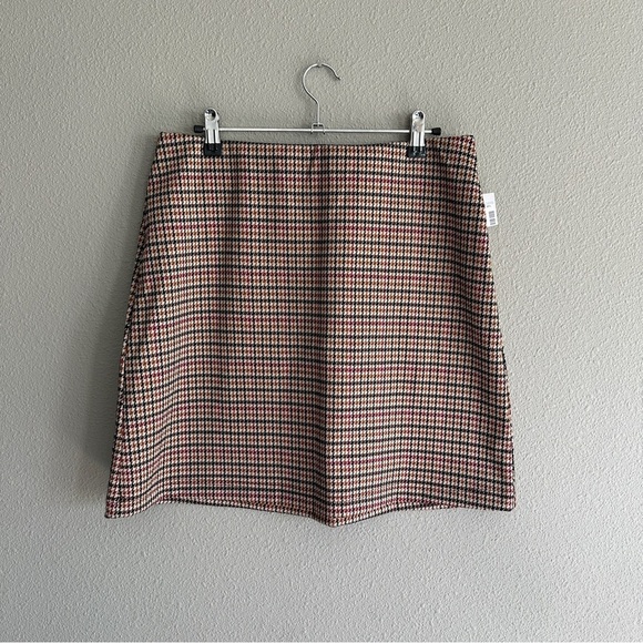 Maurices Dresses & Skirts - NWT Maurice’s Red Tan Houndstooth High Rise Mini Skirt Medium